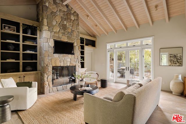 813 Country Club Drive, Ojai, CA 93023