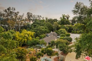 813 Country Club Drive, Ojai, CA 93023