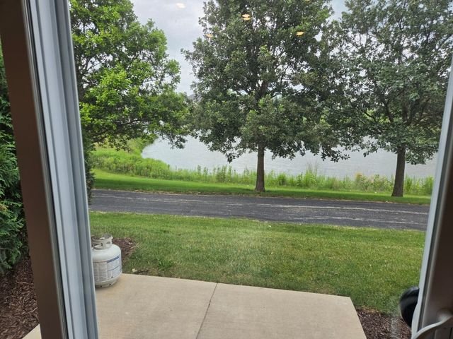 2015 Pembridge Lane 2015, Joliet, IL 60431