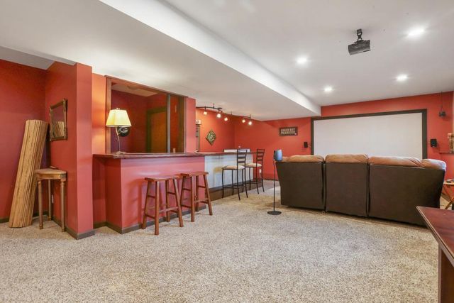 1405 Overlook Court, Elko New Market, MN 55054