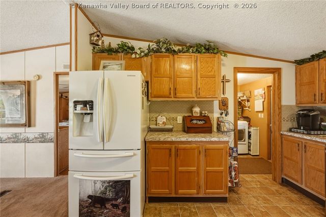 2435 US Route 60, Hurricane, WV 25526
