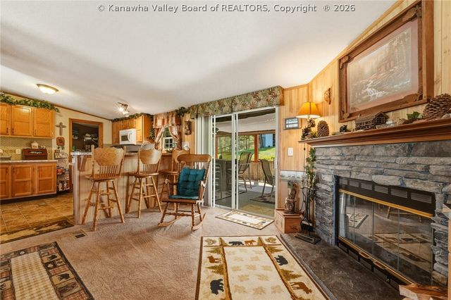 2435 US Route 60, Hurricane, WV 25526