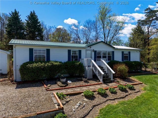 2435 US Route 60, Hurricane, WV 25526