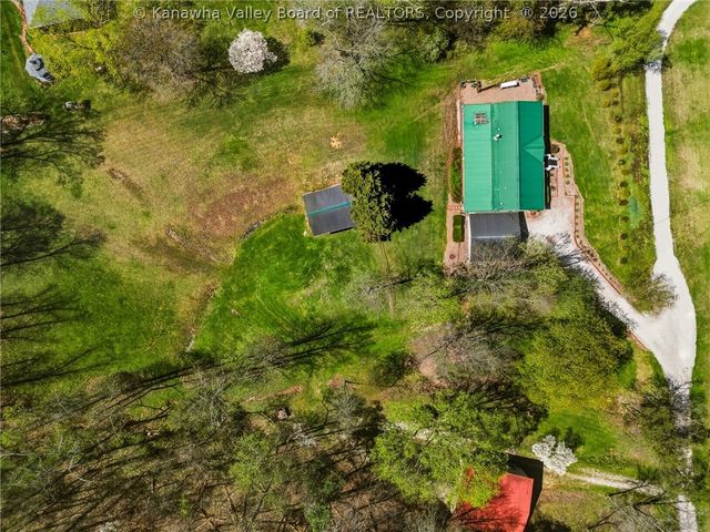 2435 US Route 60, Hurricane, WV 25526