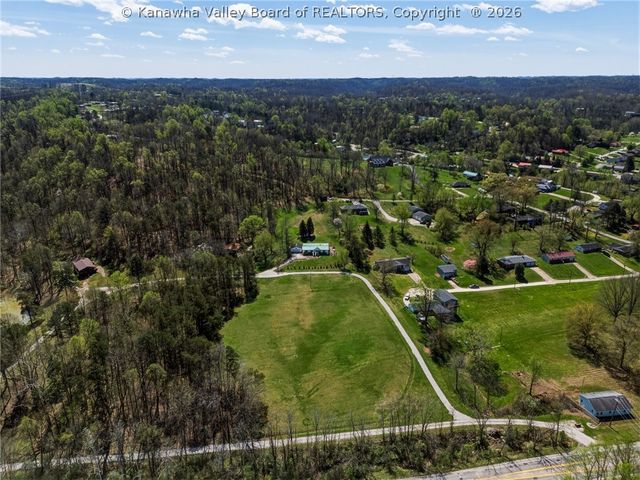 2435 US Route 60, Hurricane, WV 25526