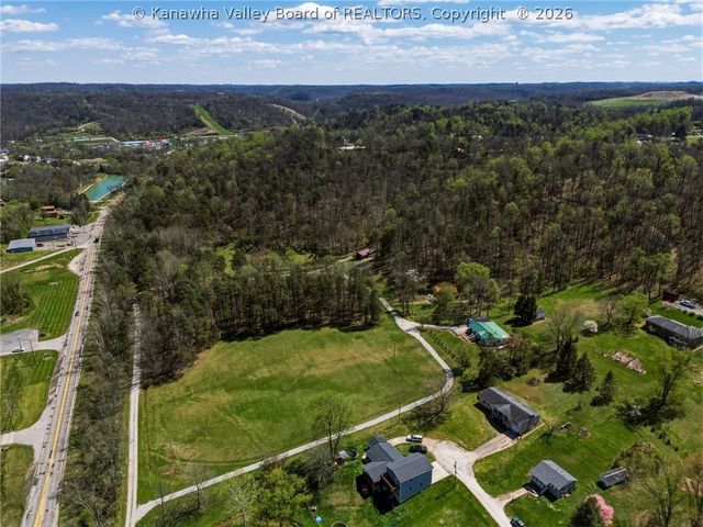 2435 US Route 60, Hurricane, WV 25526