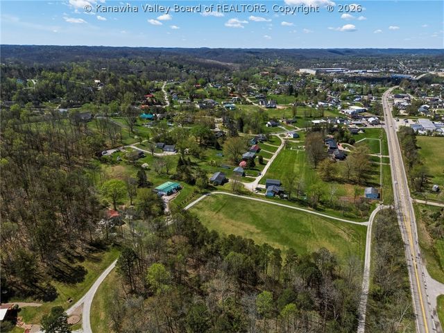 2435 US Route 60, Hurricane, WV 25526
