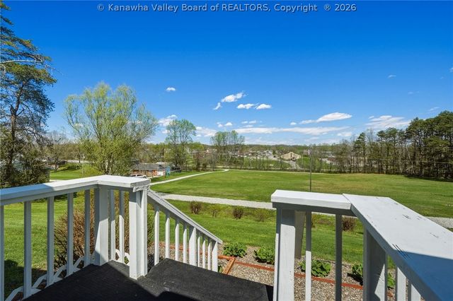 2435 US Route 60, Hurricane, WV 25526