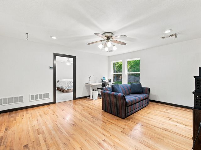 113 Oak Branch Court, Waxahachie, TX 75167