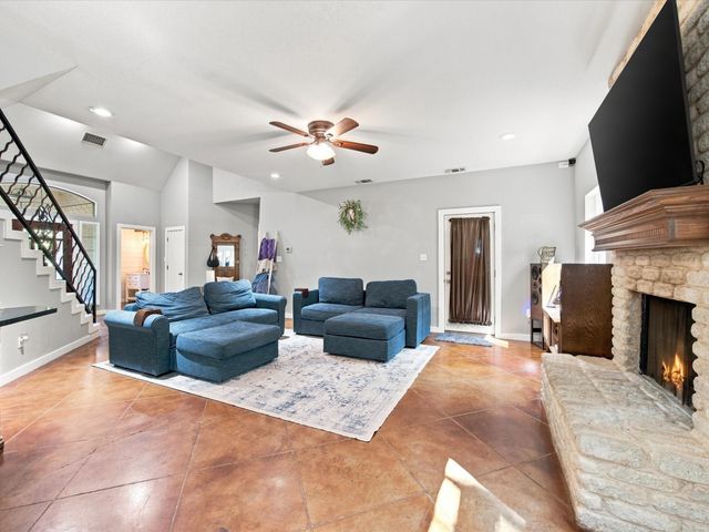 113 Oak Branch Court, Waxahachie, TX 75167