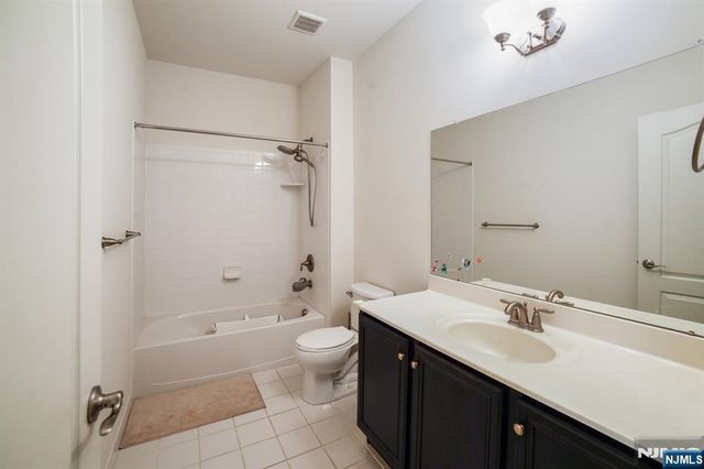 54 Carillon Circle, Livingston, NJ 07039