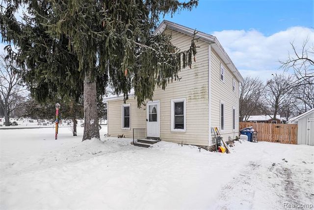 532 E Broad Street, Linden, MI 48451