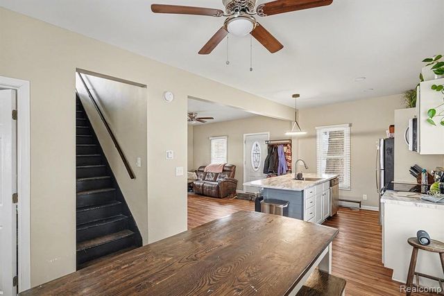 532 E Broad Street, Linden, MI 48451