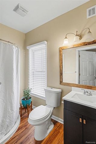 532 E Broad Street, Linden, MI 48451