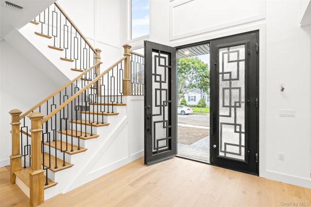 28 Cord Lane, Levittown, NY 11756