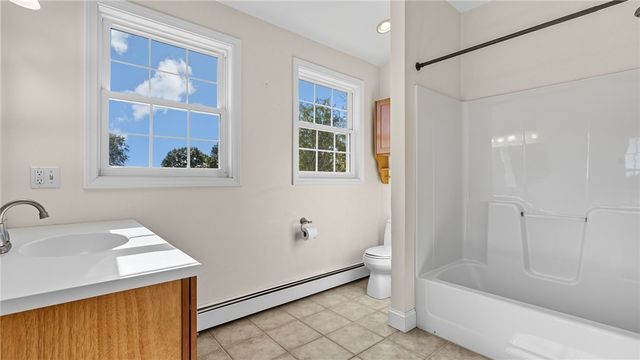 106 Cedar Avenue, Portsmouth, RI 02871