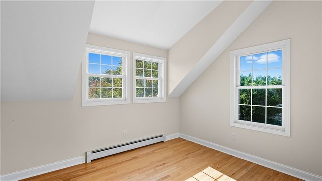 106 Cedar Avenue, Portsmouth, RI 02871