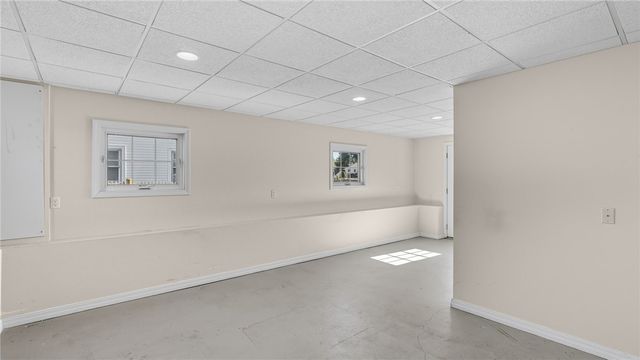 106 Cedar Avenue, Portsmouth, RI 02871