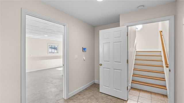 106 Cedar Avenue, Portsmouth, RI 02871