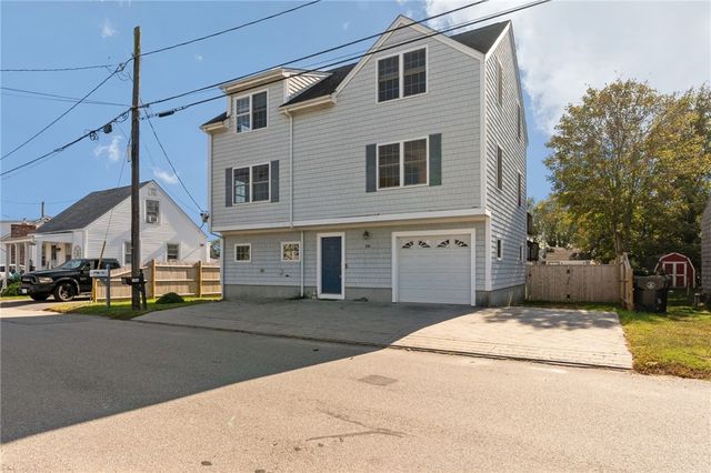 106 Cedar Avenue, Portsmouth, RI 02871
