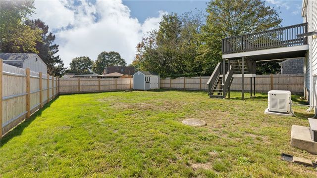 106 Cedar Avenue, Portsmouth, RI 02871