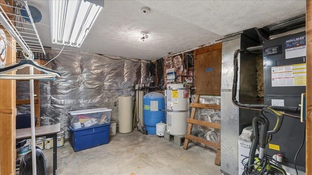 5323 E Quail Ln, Chattaroy, WA 99003