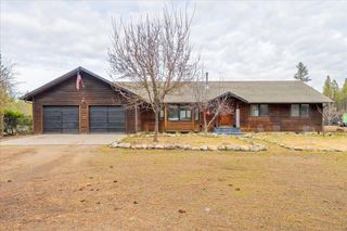 5323 E Quail Ln, Chattaroy, WA 99003