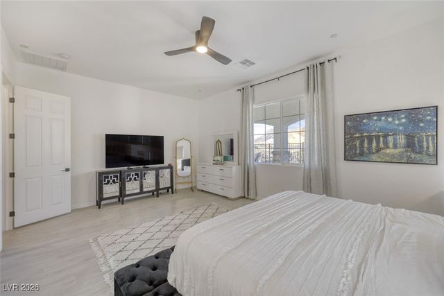 12 Tatahatso Point Street, Henderson, NV 89011