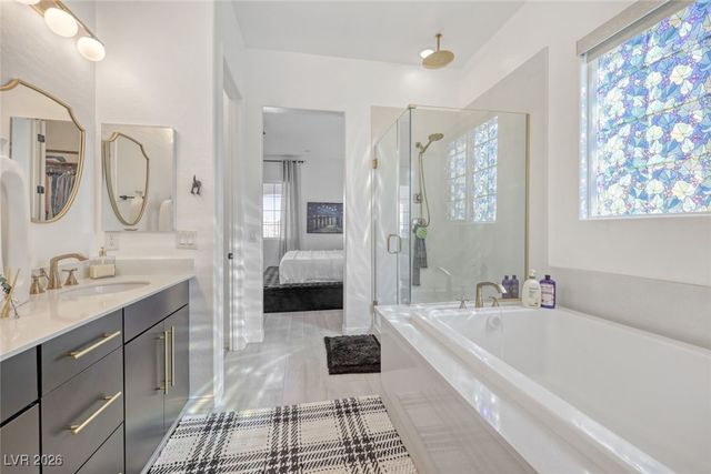 12 Tatahatso Point Street, Henderson, NV 89011