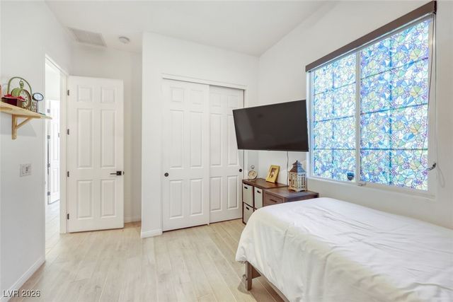 12 Tatahatso Point Street, Henderson, NV 89011