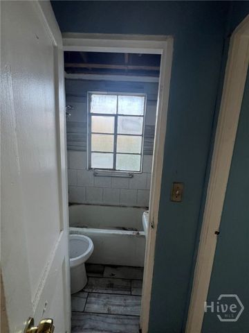 814 Carter Street, Savannah, GA 31415