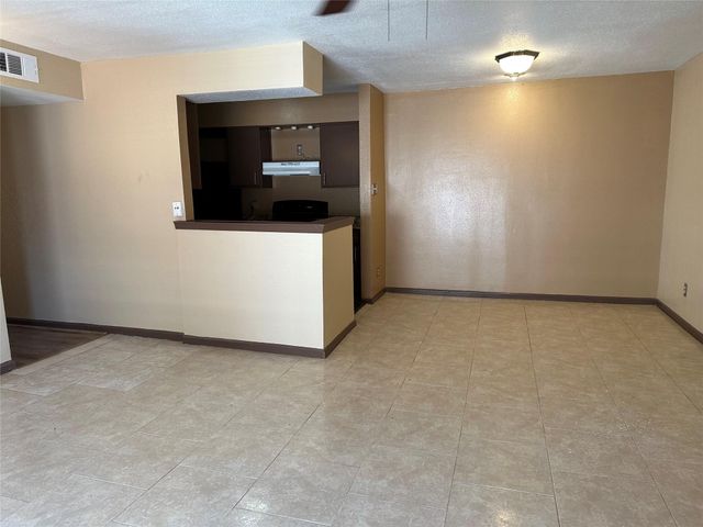 10100 S Gessner Road 414, Houston, TX 77071