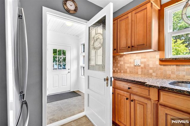 423 Closter Dock Road, Closter, NJ 07624