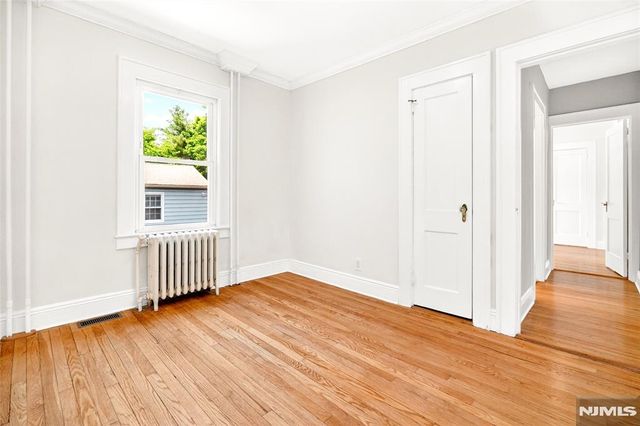423 Closter Dock Road, Closter, NJ 07624
