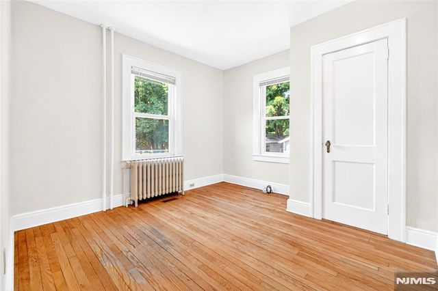 423 Closter Dock Road, Closter, NJ 07624