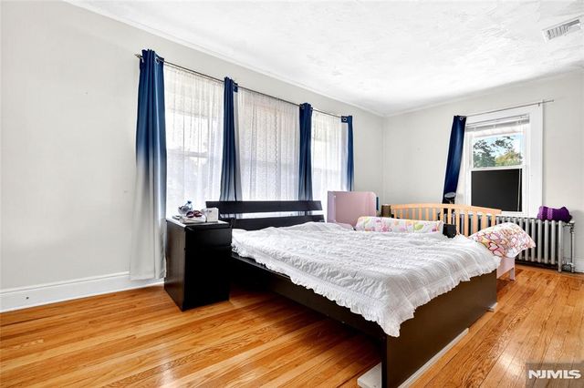423 Closter Dock Road, Closter, NJ 07624