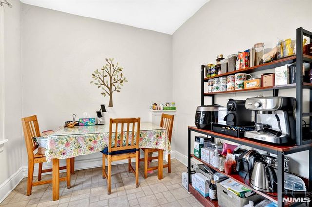 423 Closter Dock Road, Closter, NJ 07624