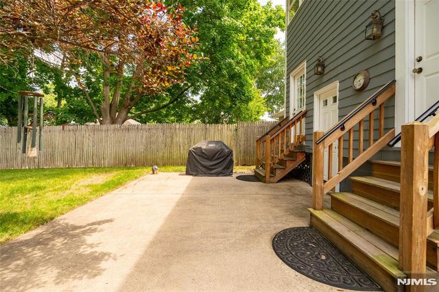 423 Closter Dock Road, Closter, NJ 07624