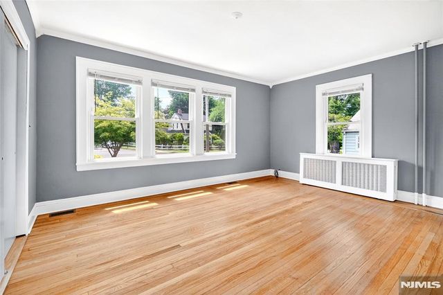 423 Closter Dock Road, Closter, NJ 07624