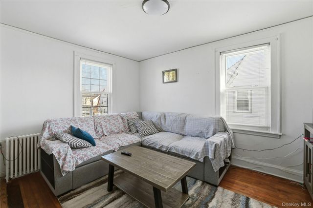 160 Broad Street, Williston Park, NY 11596