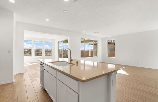 21 Goldentail, Santa Fe, NM 87508