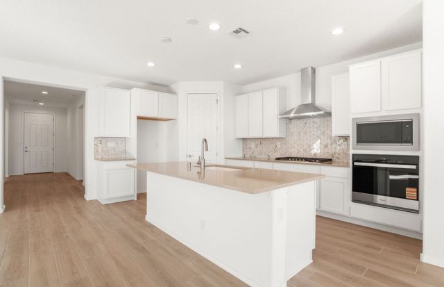 21 Goldentail, Santa Fe, NM 87508