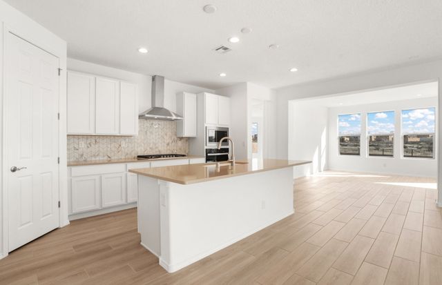 21 Goldentail, Santa Fe, NM 87508