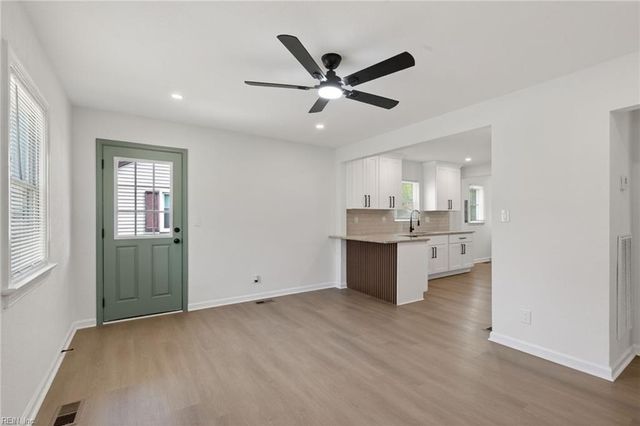 907 Albert AVE, Norfolk, VA 23513