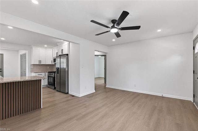 907 Albert AVE, Norfolk, VA 23513
