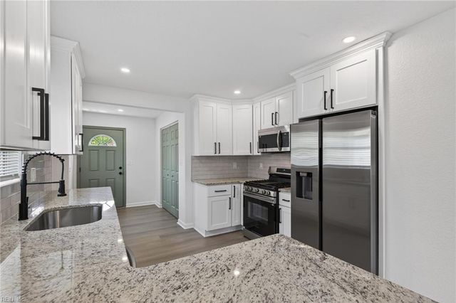 907 Albert AVE, Norfolk, VA 23513