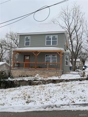 121 S 5th St Street, De Soto, MO 63020