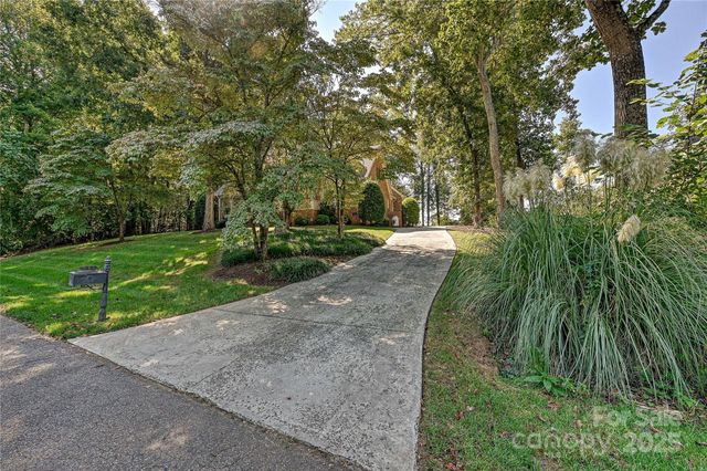 109 Sumter Drive, Mooresville, NC 28117