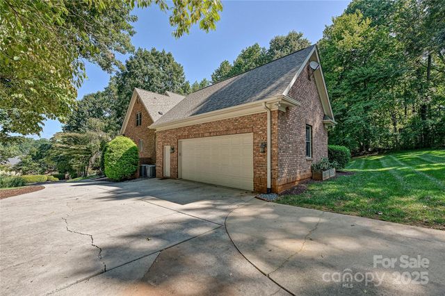 109 Sumter Drive, Mooresville, NC 28117