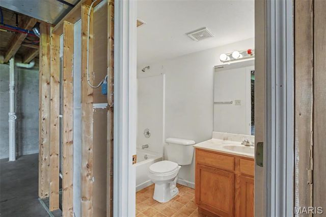 1347 Harting Drive, Florissant, MO 63031